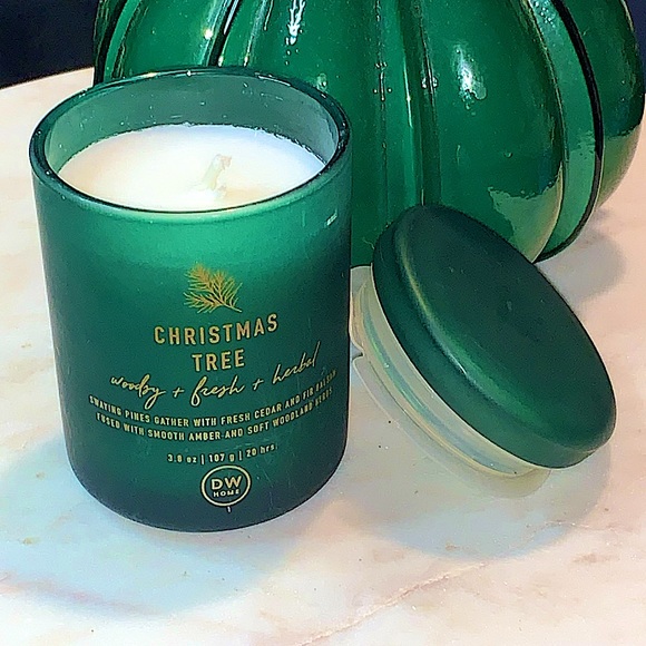 DW HOME CANDLE CHRISTMAS TREE MINI 3.8 oz 1 WICK NEW - Picture 2 of 4
